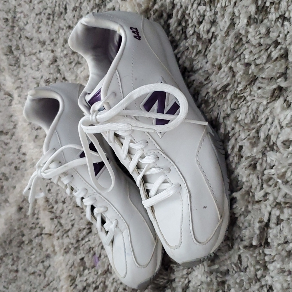 New Balance Women's Tennis Shoes Size 8